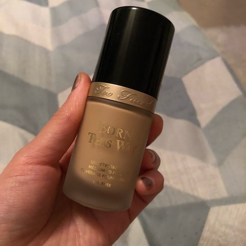 TOO FACED BORN THIS WAY FOUNDATION